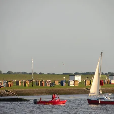Nordsee Und Natur. Gemütliche Mit Deichblick Dorumer Neufeld